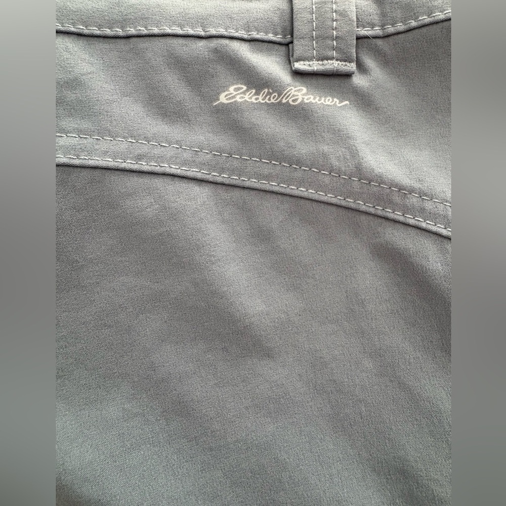 Eddie Bauer Women’s Cargo Shorts - Picture 5 of 9